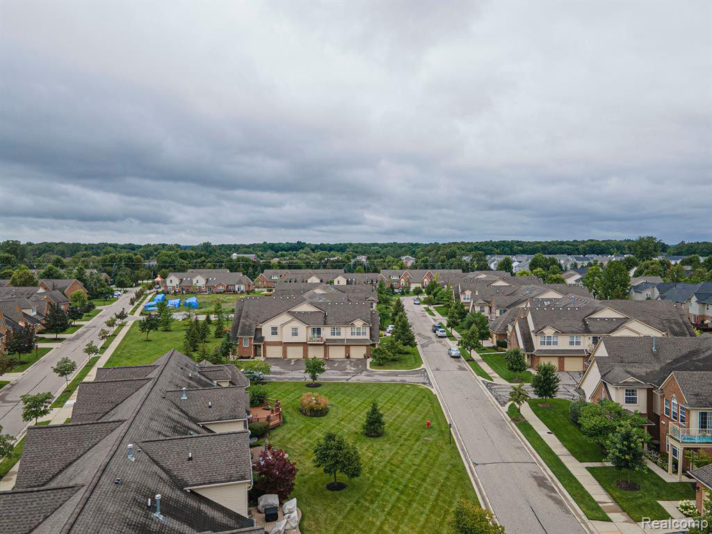 4131 CORNERSTONE Drive, Canton, MI 48188 — Photo 32
