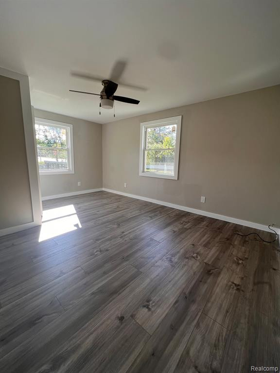 8 BURLINGAME Court, Ann Arbor, MI 48108 — Photo 9