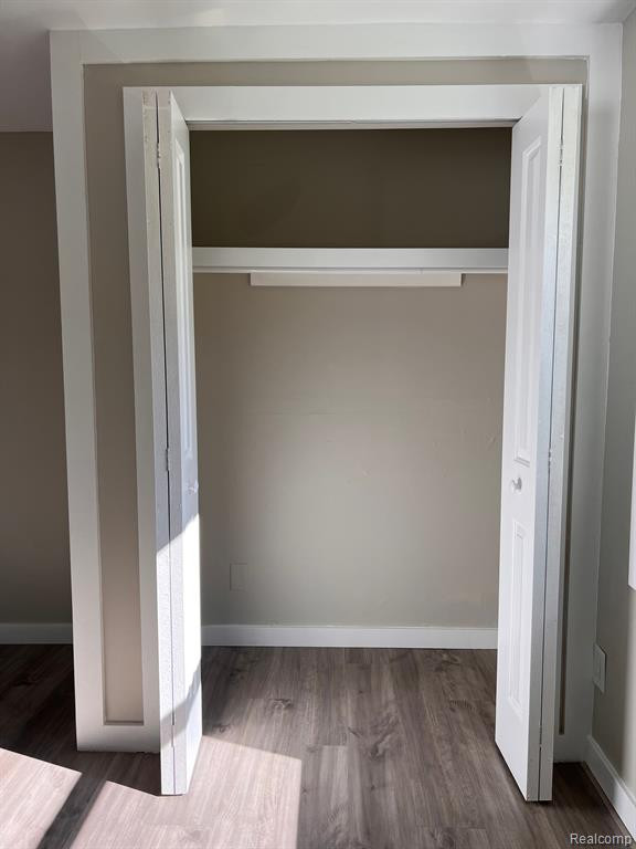8 BURLINGAME Court, Ann Arbor, MI 48108 — Photo 10