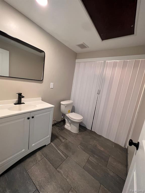 8 BURLINGAME Court, Ann Arbor, MI 48108 — Photo 15
