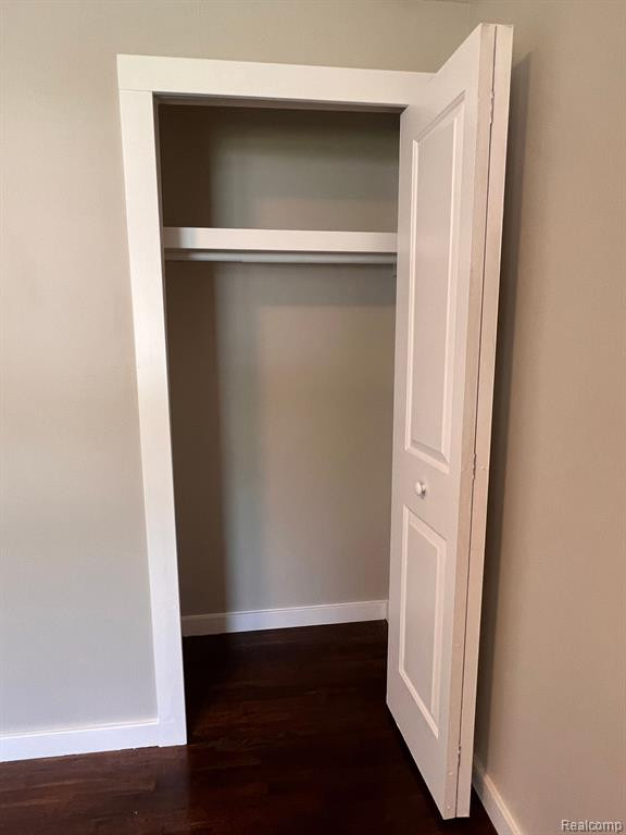 8 BURLINGAME Court, Ann Arbor, MI 48108 — Photo 19