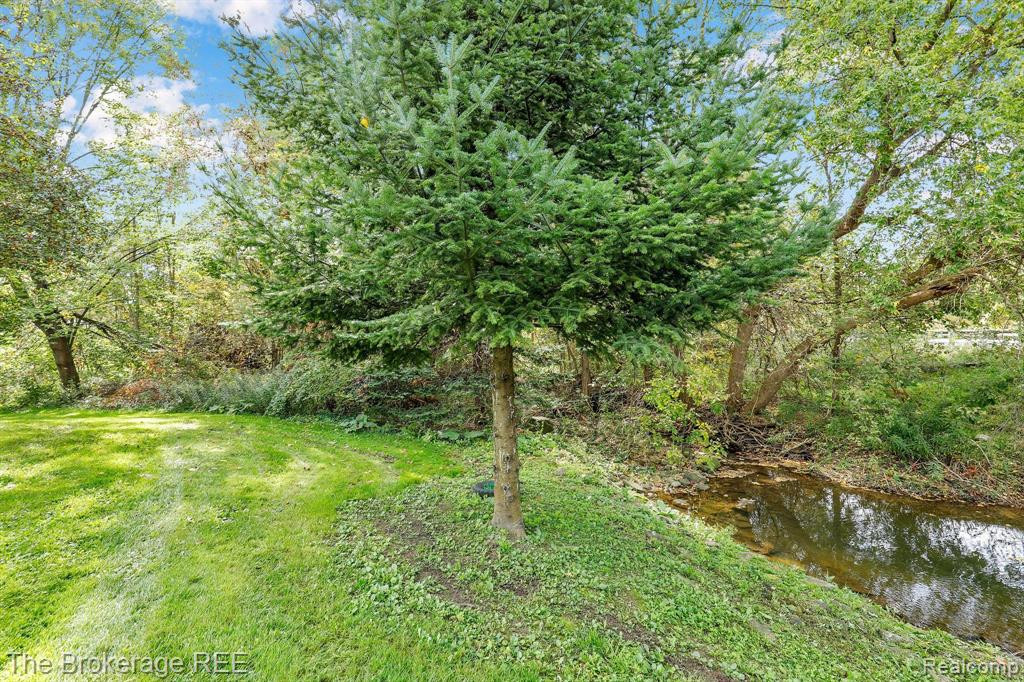 1862 N VAN DYKE Road, Imlay City, MI 48444 — Photo 4