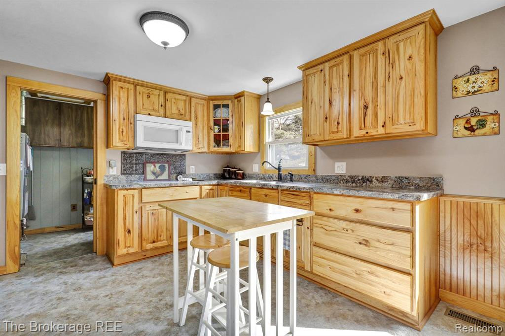 1862 N VAN DYKE Road, Imlay City, MI 48444 — Photo 19