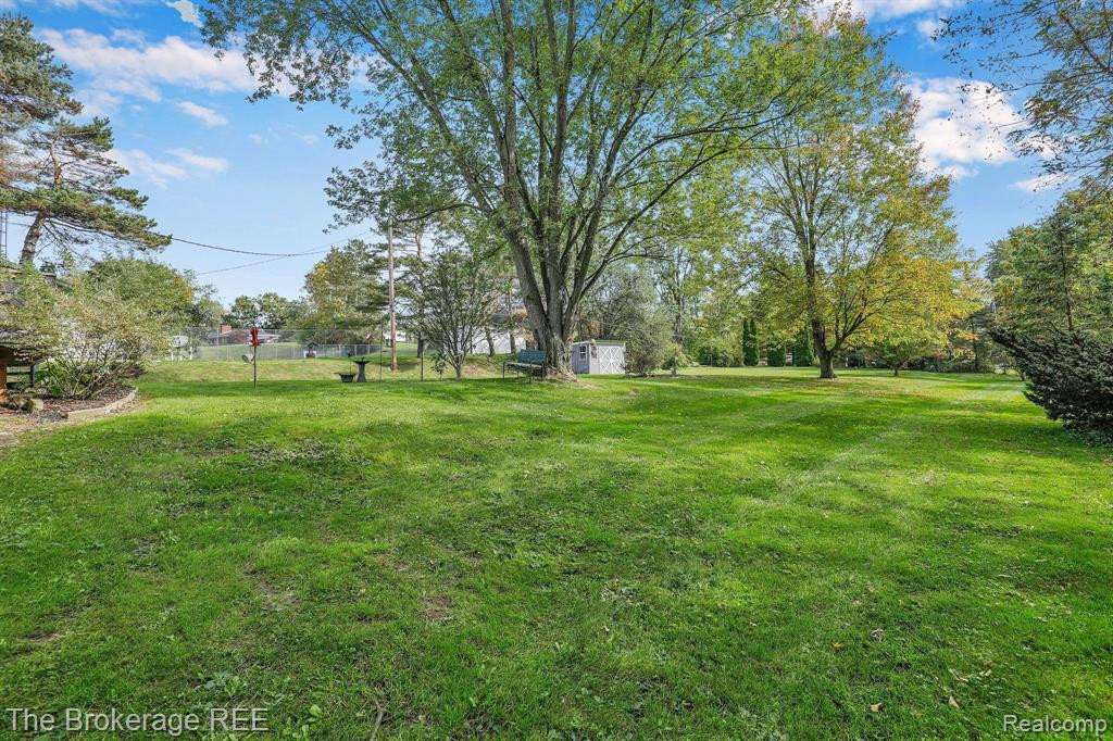 1862 N VAN DYKE Road, Imlay City, MI 48444 — Photo 30