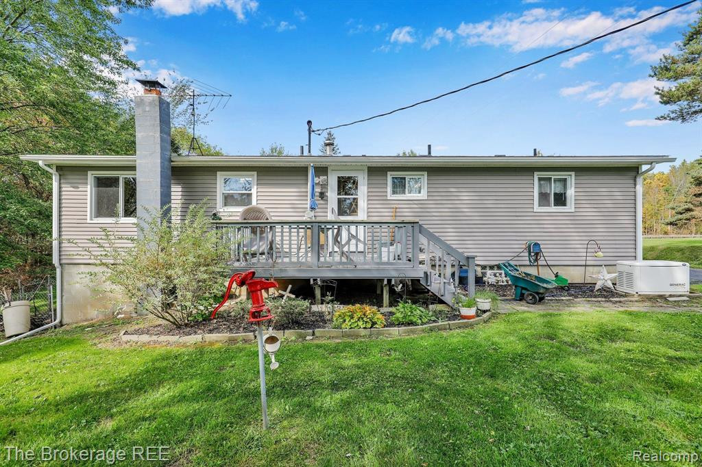 1862 N VAN DYKE Road, Imlay City, MI 48444 — Photo 32