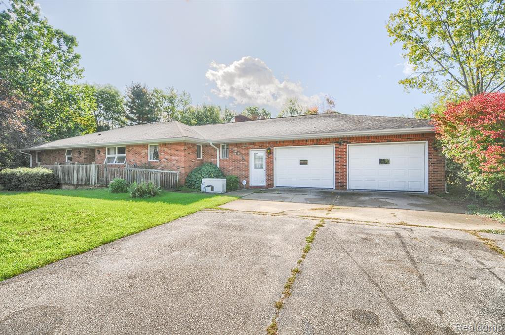 6868 ARMSTRONG Road, Imlay City, MI 48444 — front exterior