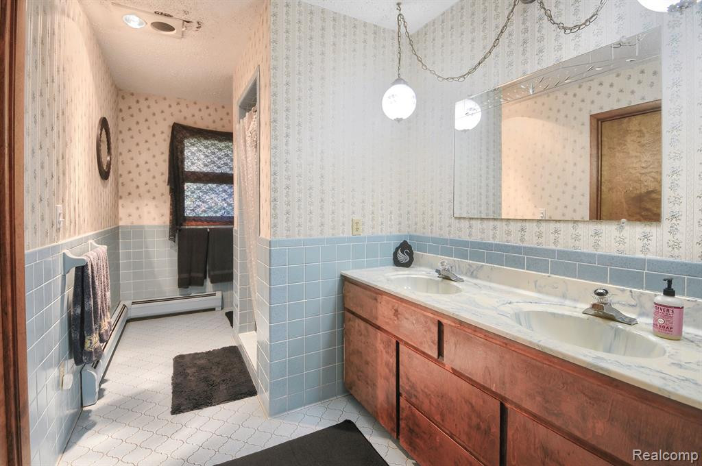 6868 ARMSTRONG Road, Imlay City, MI 48444 — Photo 21