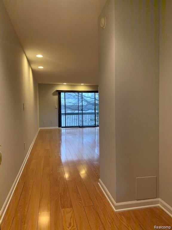 893 CLIFFS Drive, 308, Ypsilanti, MI 48198 — Photo 4