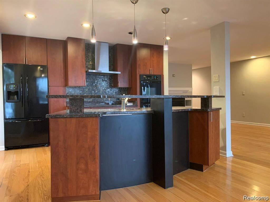 893 CLIFFS Drive, 308, Ypsilanti, MI 48198 — Photo 8