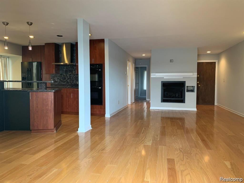 893 CLIFFS Drive, 308, Ypsilanti, MI 48198 — Photo 11