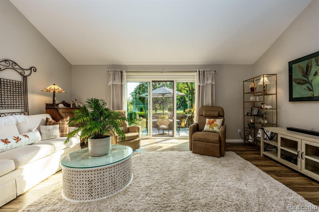 1638 S HILL Circle, Bloomfield Hills, MI 48304 — Photo 8