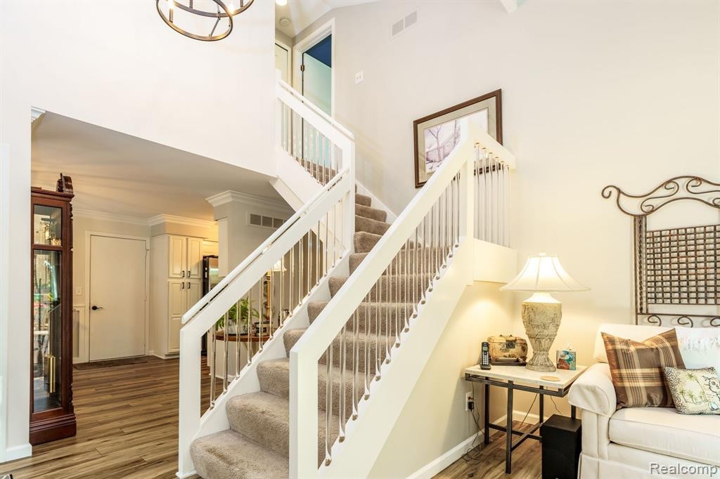 1638 S HILL Circle, Bloomfield Hills, MI 48304 — Photo 17