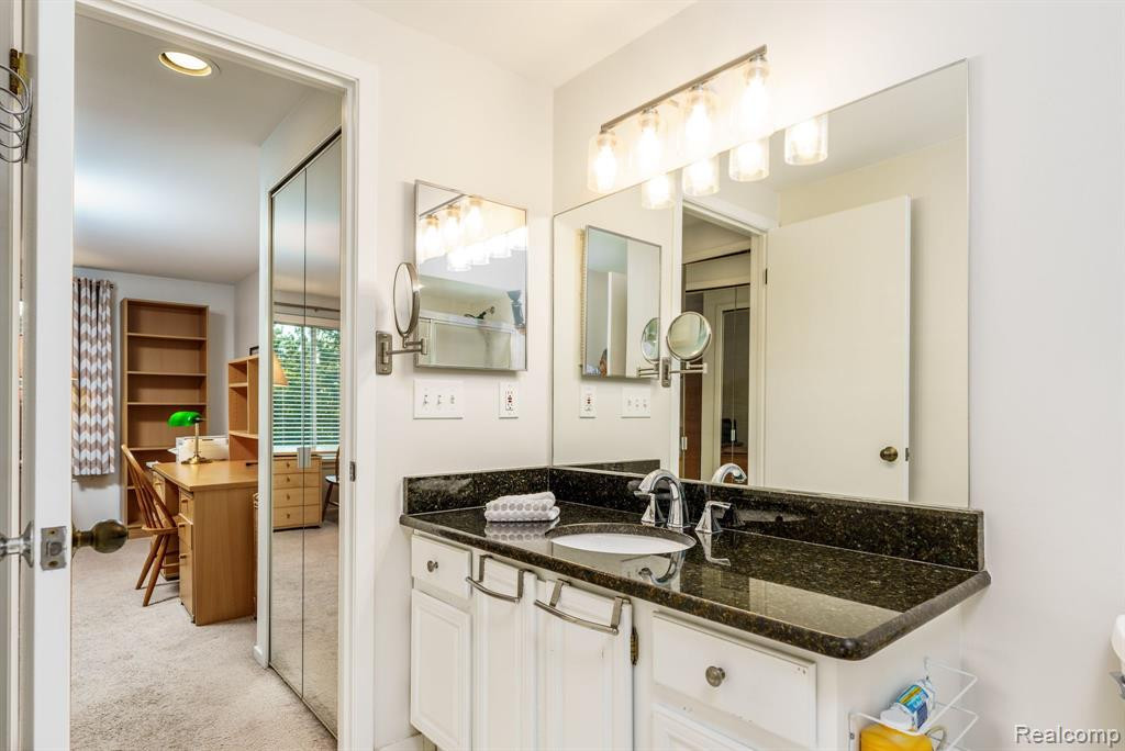 1638 S HILL Circle, Bloomfield Hills, MI 48304 — Photo 20