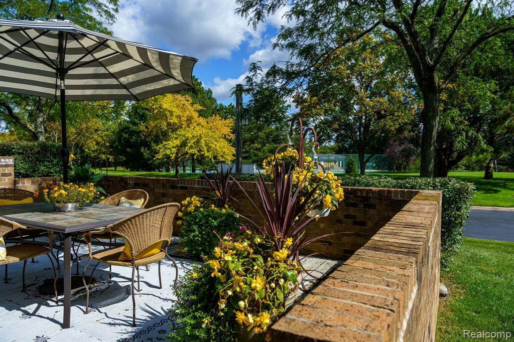 1638 S HILL Circle, Bloomfield Hills, MI 48304 — Photo 28