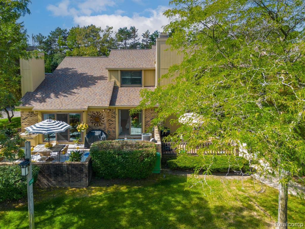 1638 S HILL Circle, Bloomfield Hills, MI 48304 — Photo 30