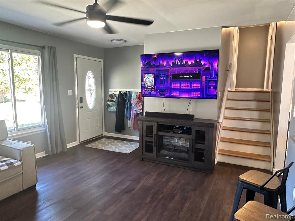 39581 PETERS Drive, Canton, MI 48187 — Photo 3