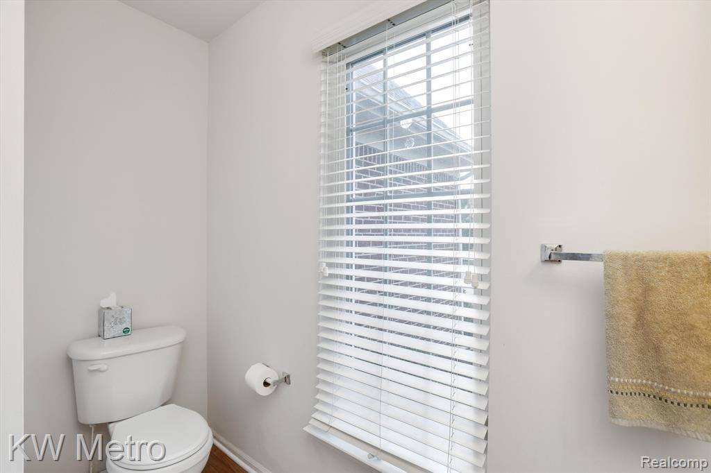 9659 FALMOUTH Drive, Ypsilanti, MI 48197 — Photo 9