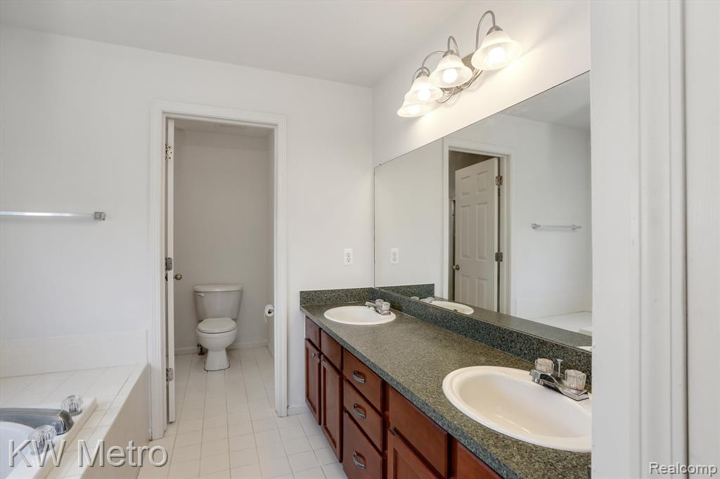 9659 FALMOUTH Drive, Ypsilanti, MI 48197 — Photo 16