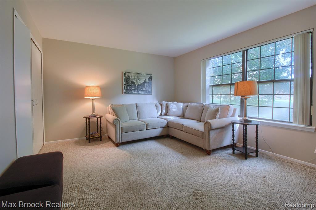 29865 INDIAN Trail, Farmington Hills, MI 48331 — Photo 18