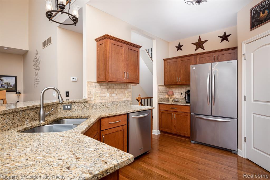 8725 Columbia Circle, Canton, MI 48187 — Photo 12