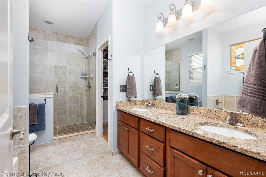 8725 Columbia Circle, Canton, MI 48187 — Photo 16
