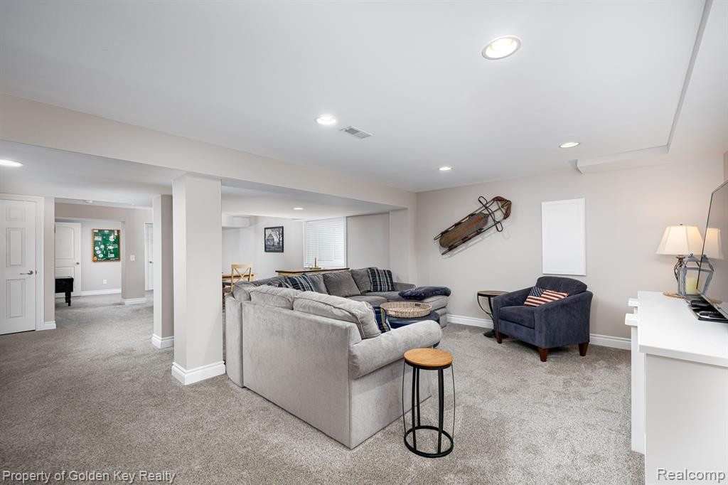 8725 Columbia Circle, Canton, MI 48187 — Photo 28