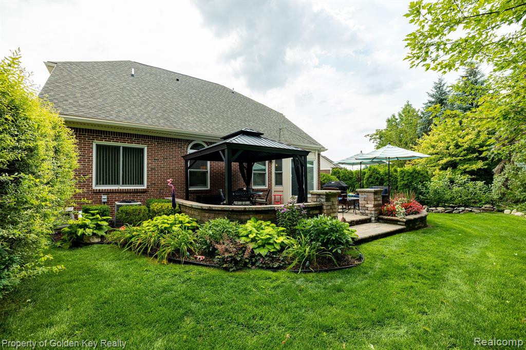 8725 Columbia Circle, Canton, MI 48187 — Photo 29