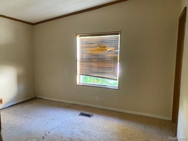 205 N GLASSFORD Street, Capac, MI 48014 — Photo 11