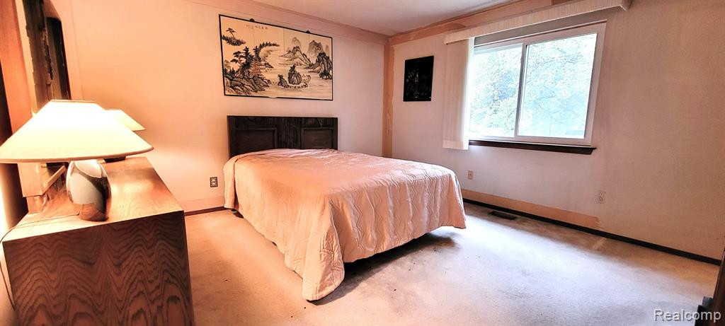 6862 WOODMERE Drive, Canton, MI 48187 — Photo 17