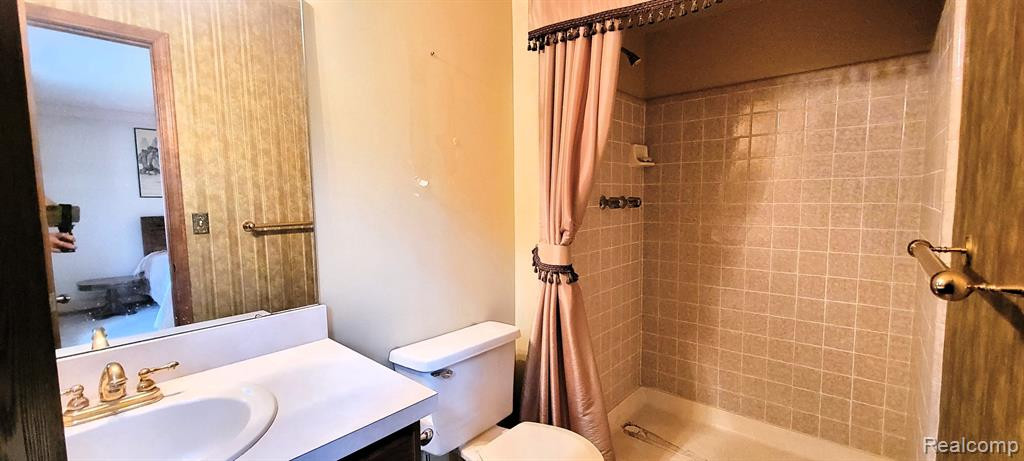 6862 WOODMERE Drive, Canton, MI 48187 — Photo 19