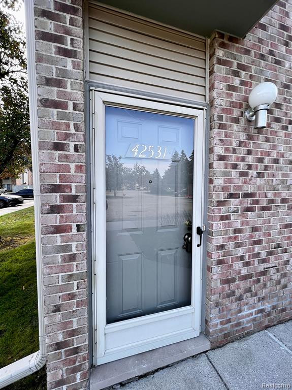 42531 LILLEY POINTE Drive, 13, Canton, MI 48187 — Photo 3