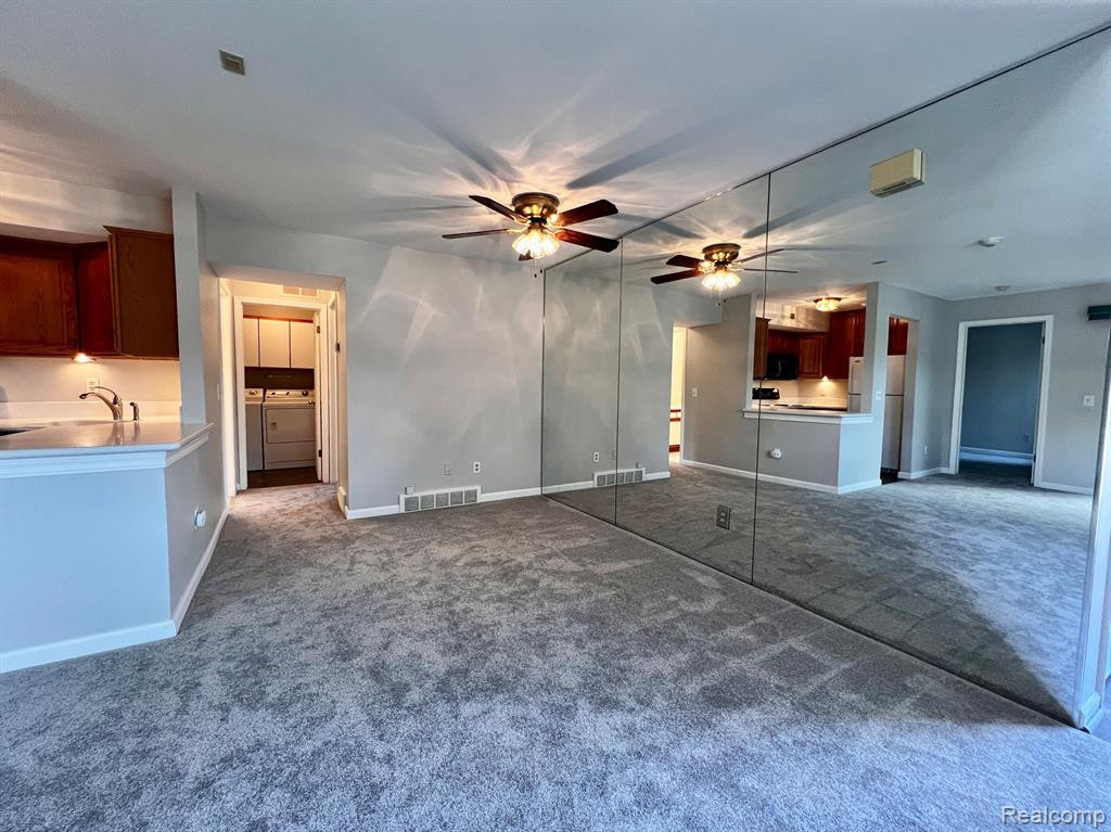 42531 LILLEY POINTE Drive, 13, Canton, MI 48187 — Photo 7