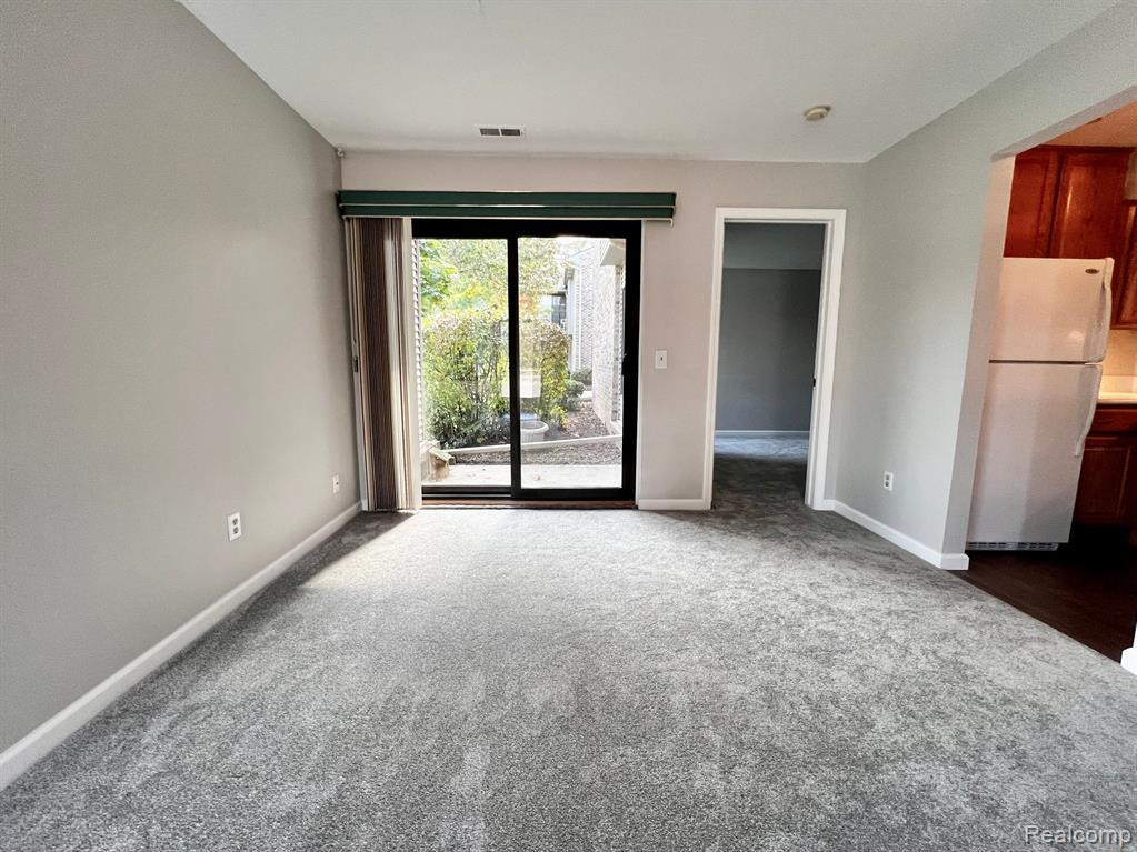 42531 LILLEY POINTE Drive, 13, Canton, MI 48187 — Photo 9