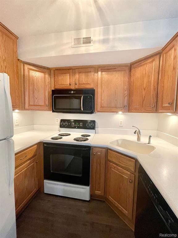 42531 LILLEY POINTE Drive, 13, Canton, MI 48187 — Photo 11