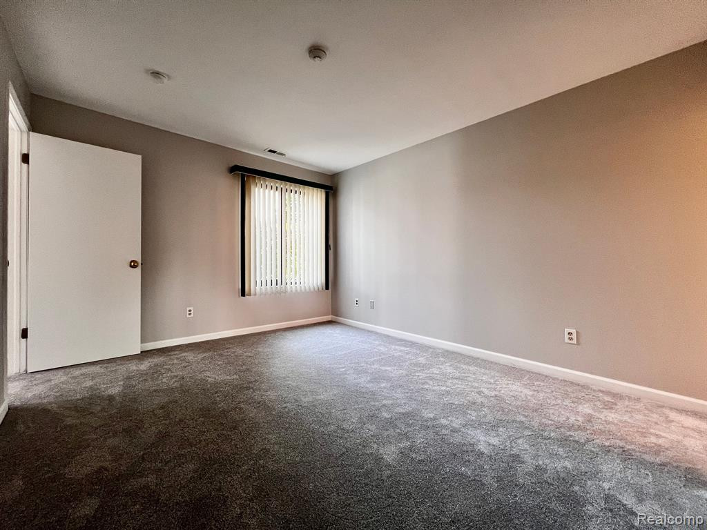 42531 LILLEY POINTE Drive, 13, Canton, MI 48187 — Photo 17