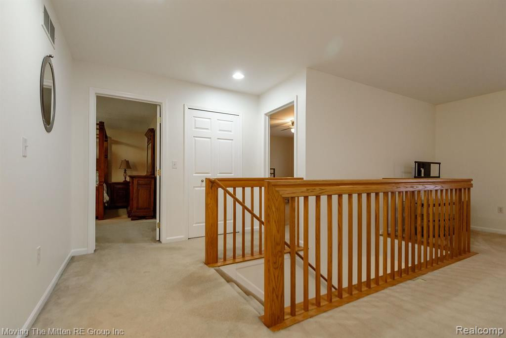 13320 COUNTRY WALK, Belleville, MI 48111 — Photo 19