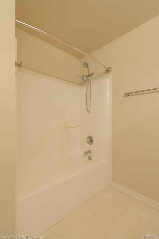 13320 COUNTRY WALK, Belleville, MI 48111 — Photo 31