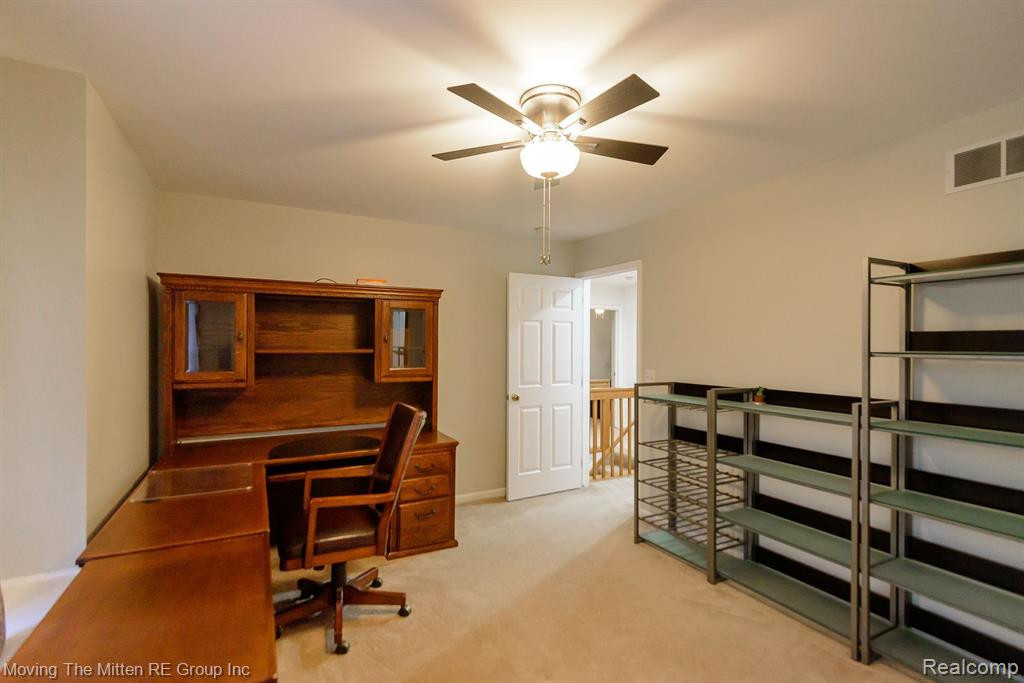 13320 COUNTRY WALK, Belleville, MI 48111 — Photo 34
