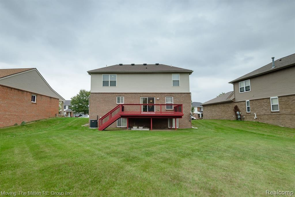 13320 COUNTRY WALK, Belleville, MI 48111 — Photo 47