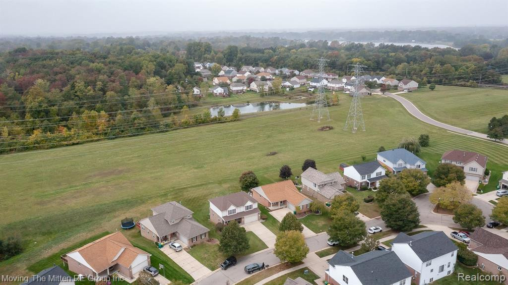13320 COUNTRY WALK, Belleville, MI 48111 — Photo 56