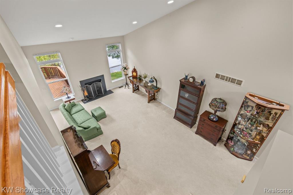 1471 TREYBORNE Circle, Commerce Twp, MI 48390 — Photo 7