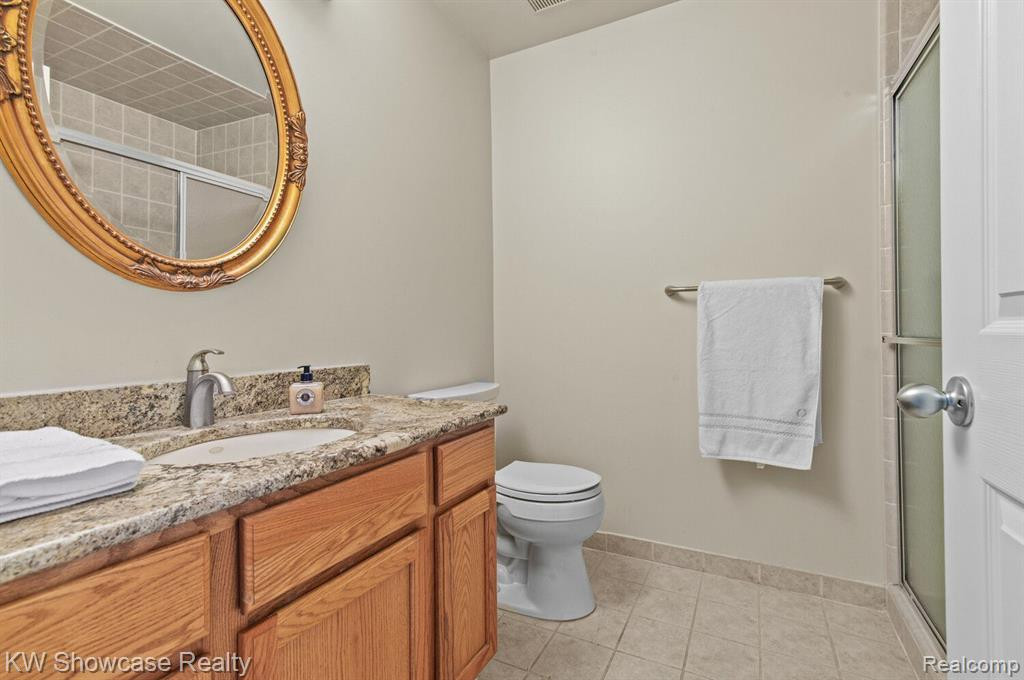 1471 TREYBORNE Circle, Commerce Twp, MI 48390 — Photo 18