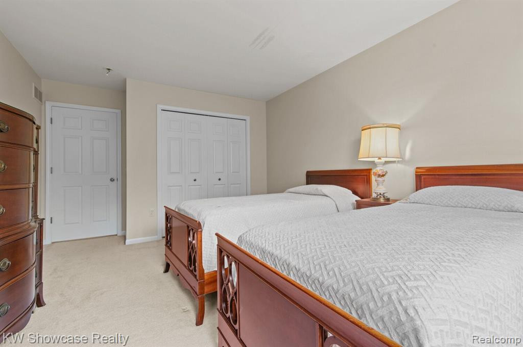 1471 TREYBORNE Circle, Commerce Twp, MI 48390 — Photo 20