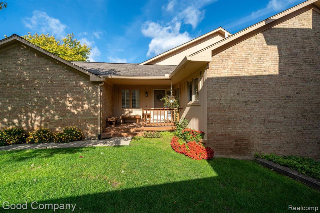 35330 Blue Spruce Drive, Farmington Hills, MI 48335 — front exterior