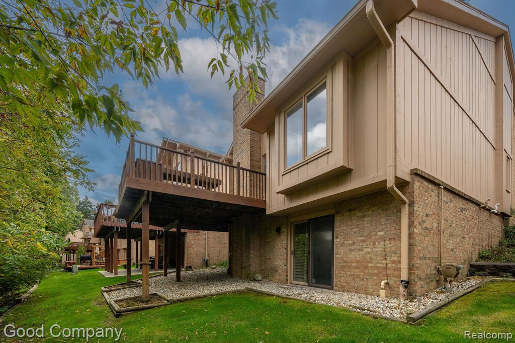 35330 Blue Spruce Drive, Farmington Hills, MI 48335 — Photo 25