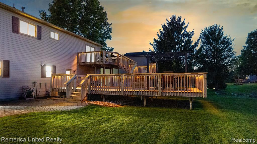 813 BRICK Lane, South Lyon, MI 48178 — Photo 4