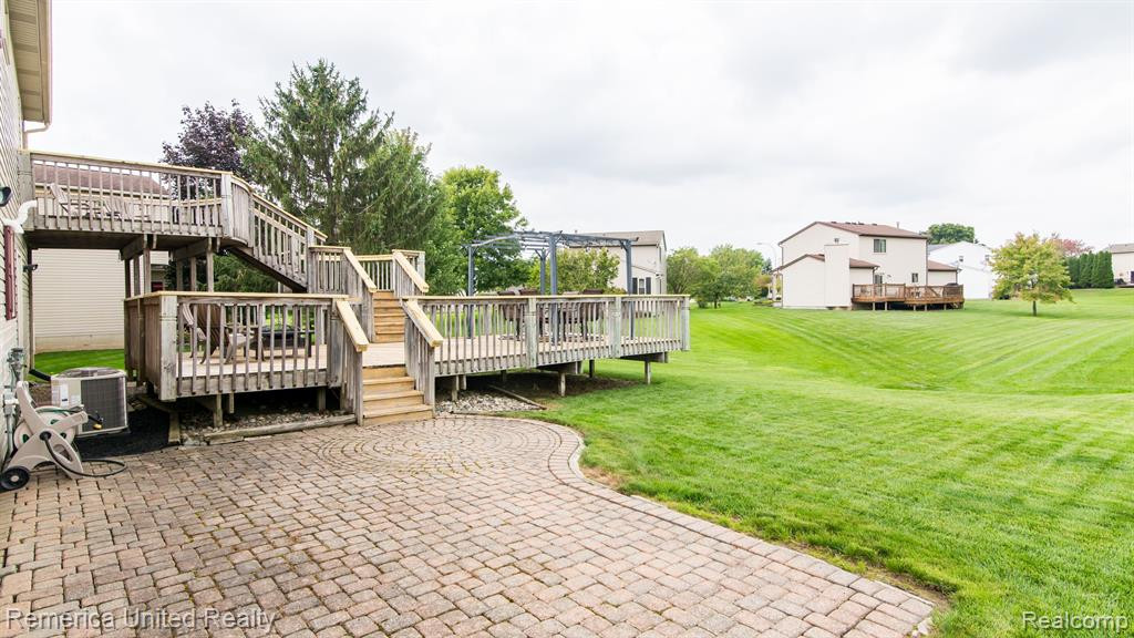 813 BRICK Lane, South Lyon, MI 48178 — Photo 7