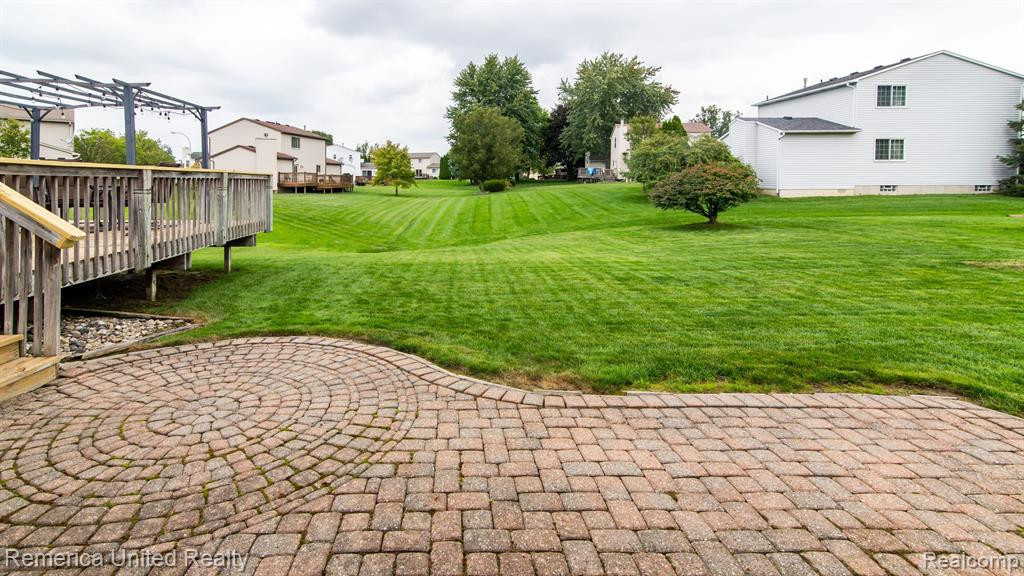 813 BRICK Lane, South Lyon, MI 48178 — Photo 8