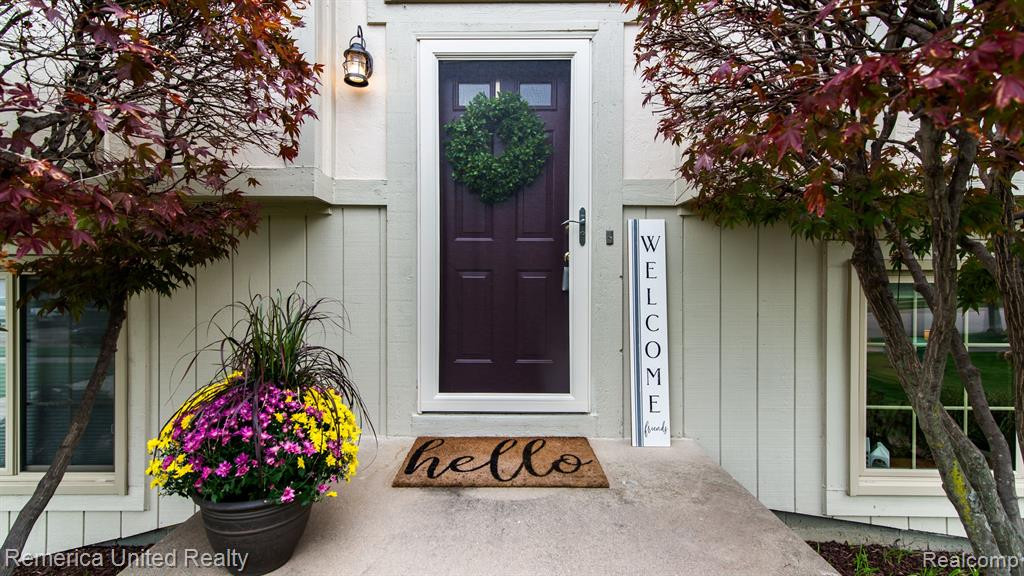 813 BRICK Lane, South Lyon, MI 48178 — Photo 13