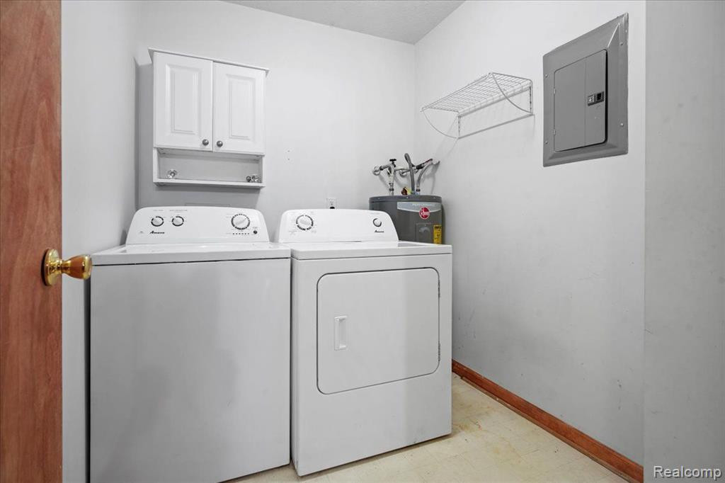 46079 TALLGRASS, Van Buren, MI 48111 — Photo 8